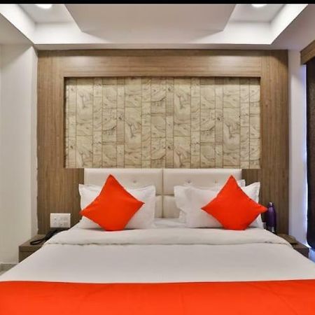 Hotel Pathik Villa Amhedabad Dış mekan fotoğraf