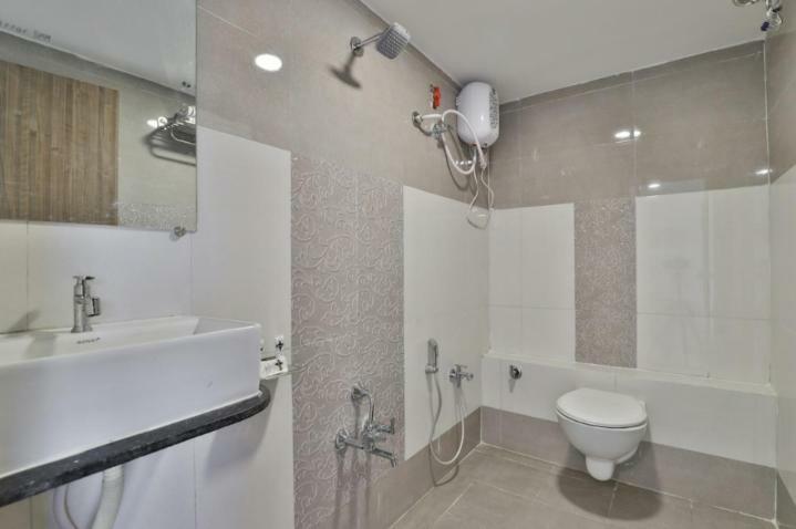 Hotel Pathik Villa Amhedabad Dış mekan fotoğraf