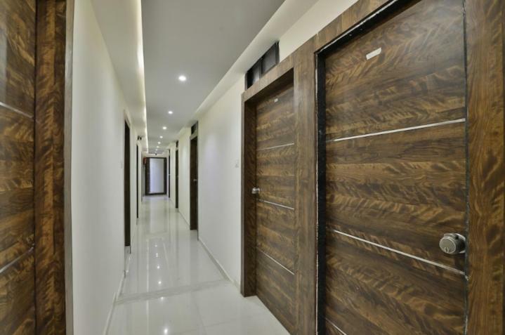 Hotel Pathik Villa Amhedabad Dış mekan fotoğraf