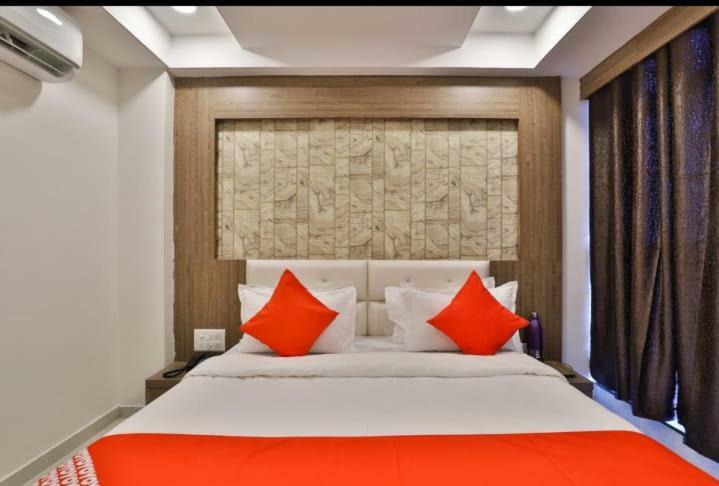 Hotel Pathik Villa Amhedabad Dış mekan fotoğraf